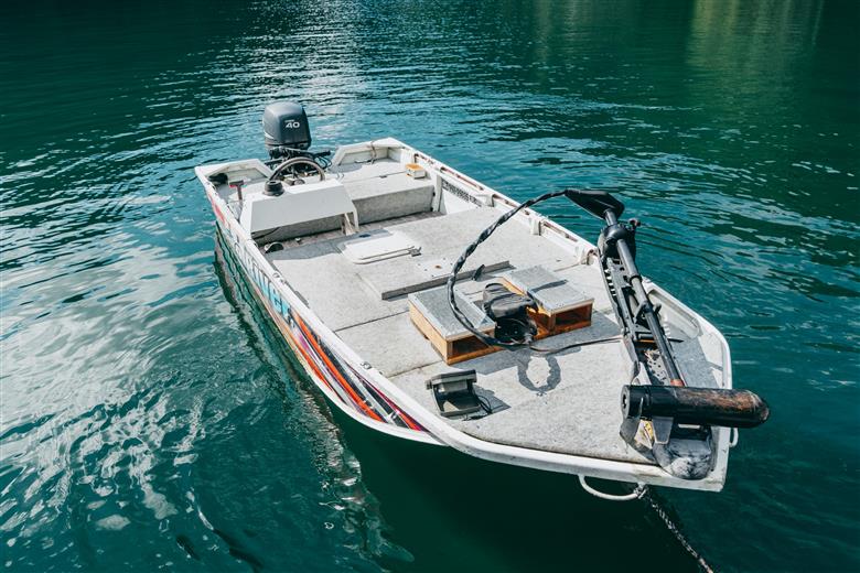 池原ダム  レンタルボート【ステーサー400 40馬力】ホワイトリバー バス釣り 1日乗船券