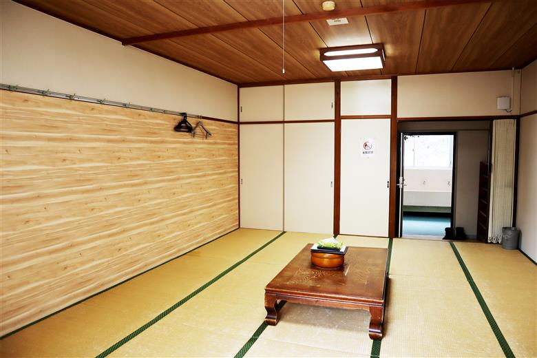 ロッジくすのき 和室15畳 奈良 下北山村 ペア宿泊券 素泊まり 1泊2日 きなりの湯入浴券付 旅行 温泉