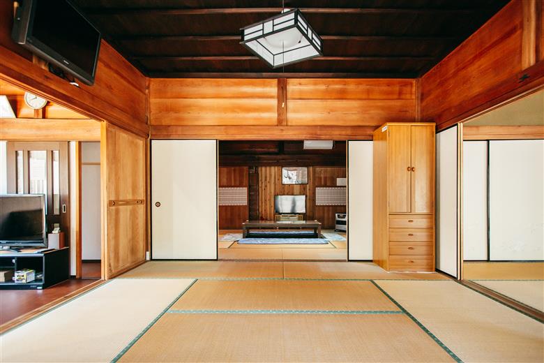 湖畔の宿なないろ ペア1泊2日 宿泊券 素泊まり(食事なし)