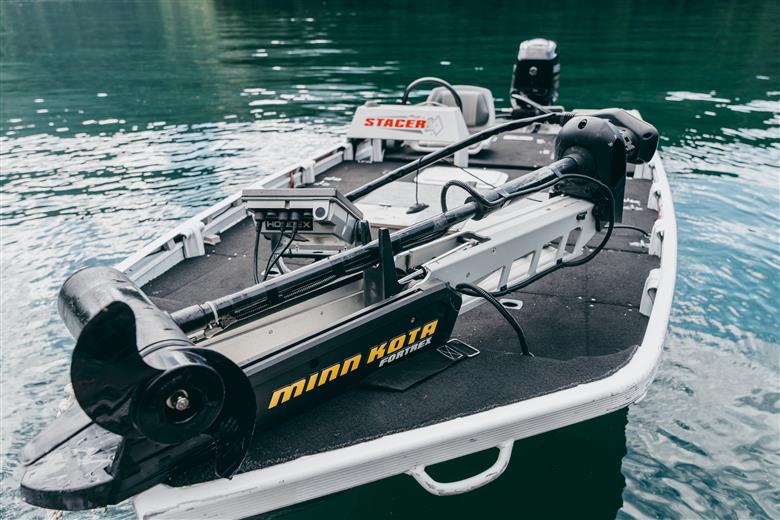 池原ダム  レンタルボート【ステーサー440  60馬力】ホワイトリバー バス釣り 1日乗船券