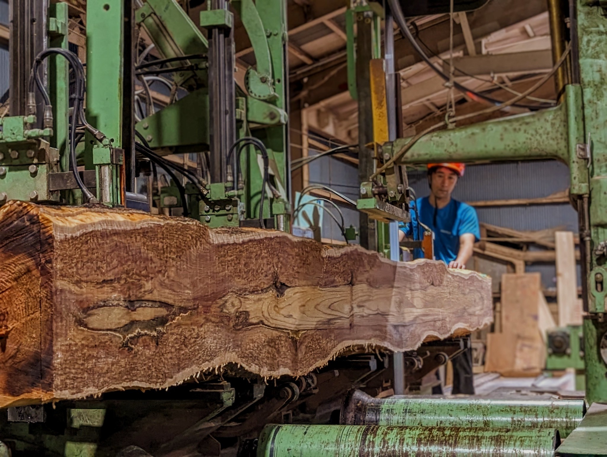 折畳式料理ナイフ（杉杢）　FEDECAとSKYWOODのコラボ返礼品　杉杢ナイフ