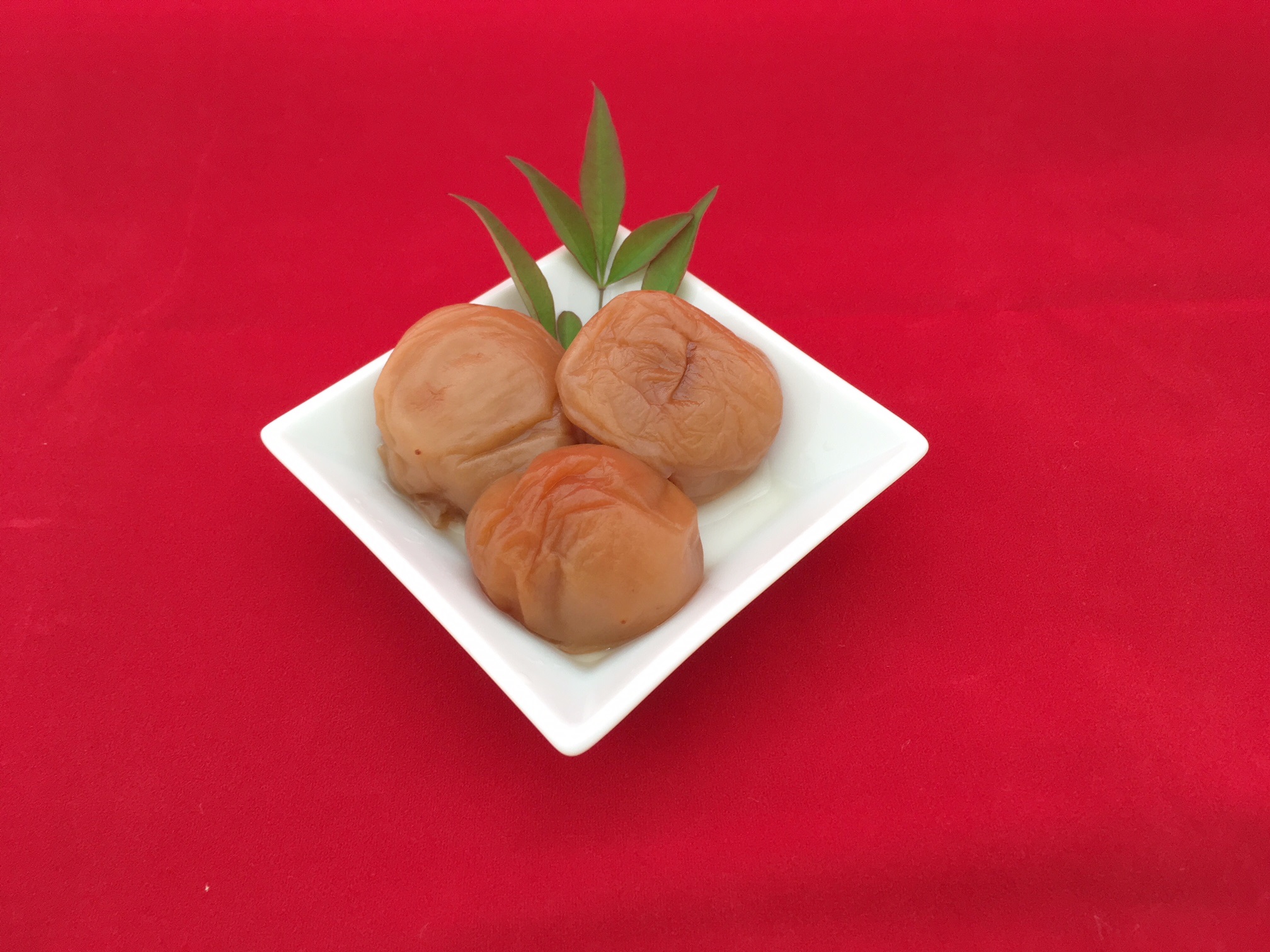 M272　紀州みなべ南高梅　雪どけ木箱入り