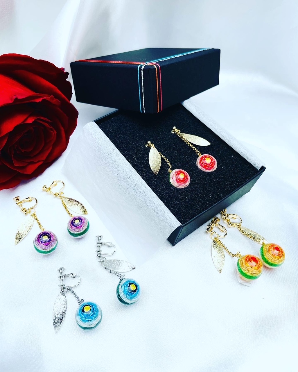 M405　毬玉イヤリング「紀州橙」