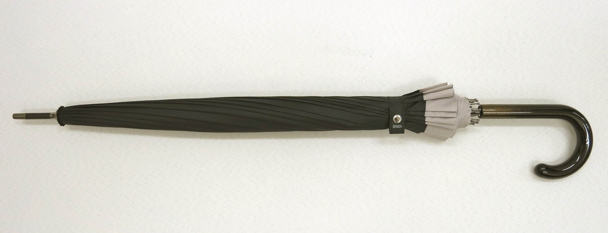 M234　紀州漆器アンブレラ『金梨地』１６本骨傘　カバー付　ギフト箱入