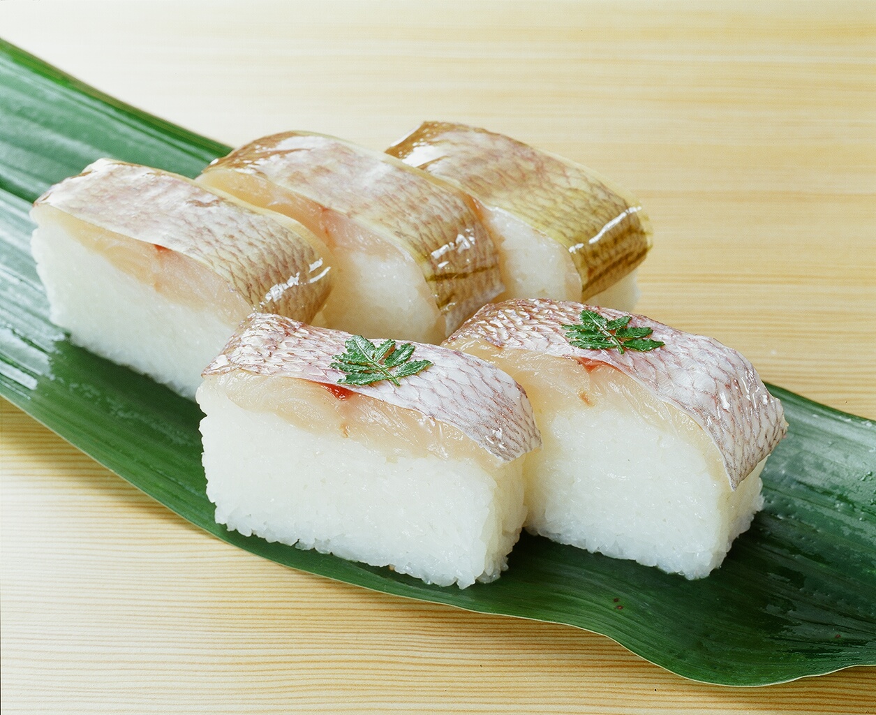 M176　小鯛棒寿司