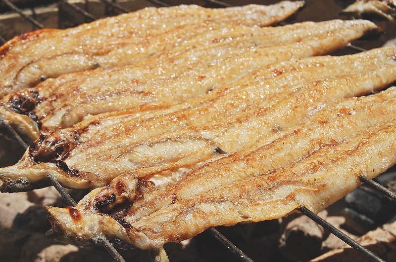 紀州職人焼　一串ずつ丁寧に焼き上げた国産炭火蒲焼2尾白焼1尾