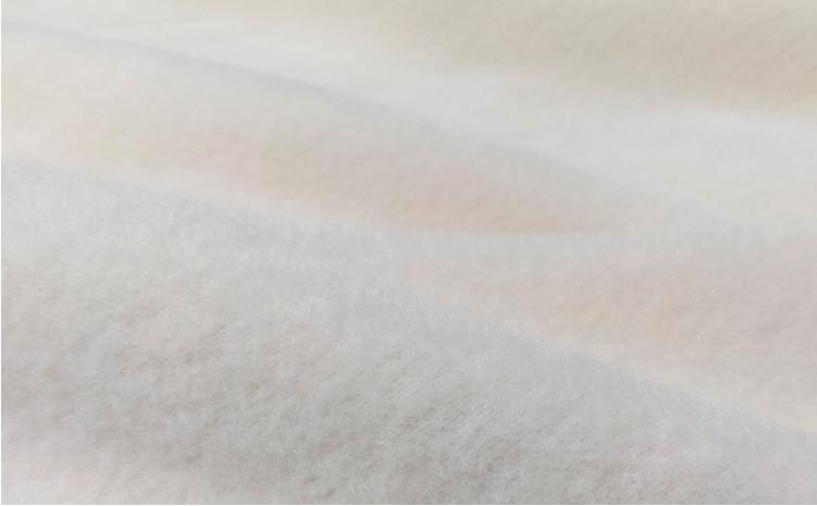 【ひざ掛サイズ】贅沢タッサーシルク100%(毛羽部分)毛布 70×100cm　SILK-H