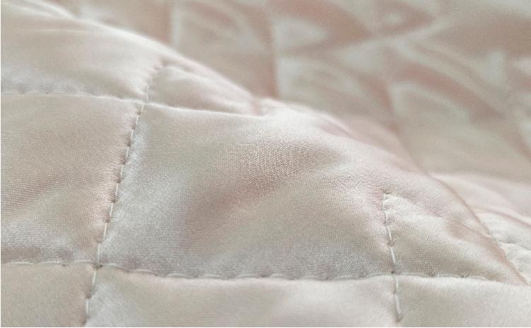 潤いシルク100%サテン枕パッド　アイボリー1枚　Sサイズ（35×50cm）SSM-3S-1P　IV