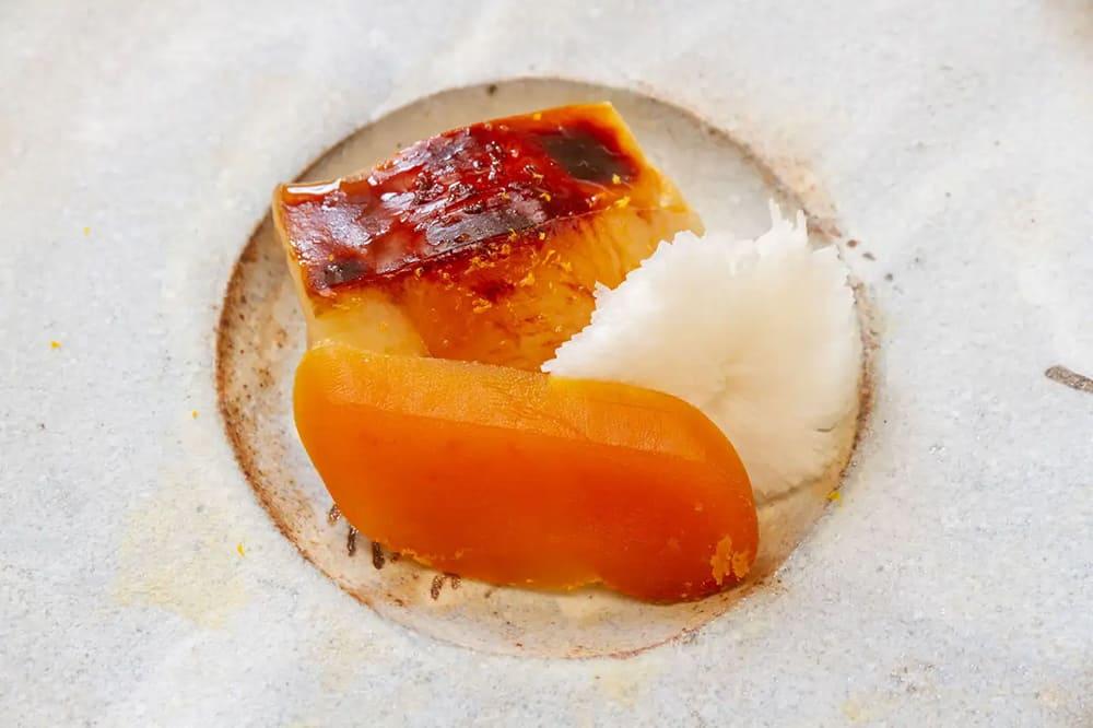 【日本料理 寺田】【個室確約】《お肉と鮮魚を堪能》和歌山市食材をふんだんに使用した季節のおまかせコース＜4名様分＞（ぐるなびセレクション）