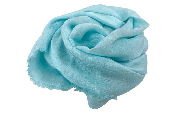 潤いシルクの大判ストール（約100×185cm）ブルー　STL-1　BL