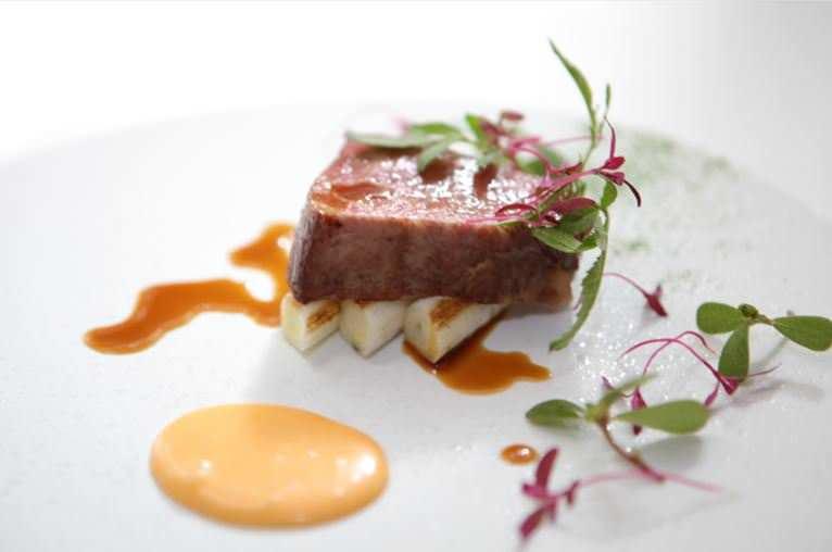 【AMOUR（アムール）】和歌山市の食材を使った特別ディナーコース《2名様分》（ぐるなびセレクション）