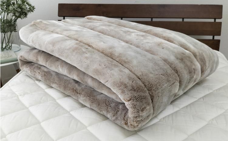 備長炭混わた入り　フェイクファー敷パッド　セミダブルサイズ（120×205cm）ベージュ BFP-12SW-BE