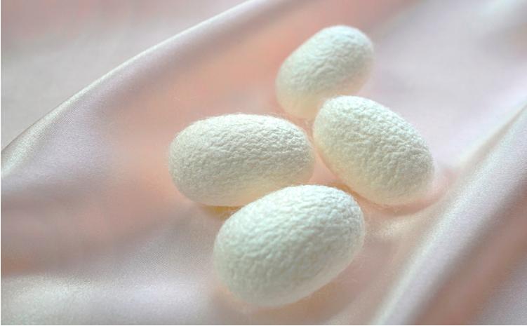 潤いシルクの大判ストール（約100×185cm）ラベンダー　STL-1　PI