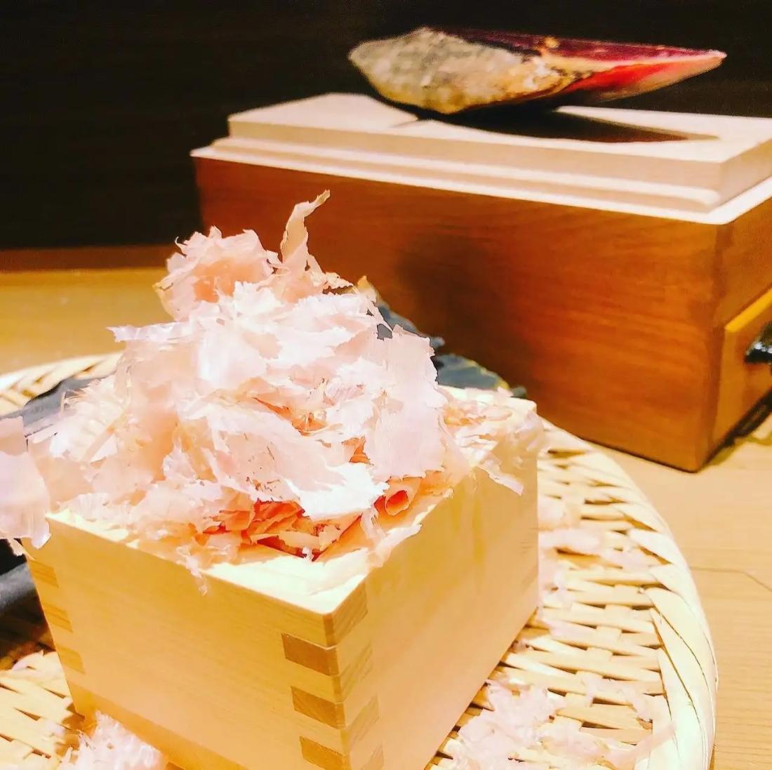 【割烹 和の国】四季折々の食材を使った「和の国懐石」ペアディナーお食事券《2名様分》（ぐるなびセレクション）