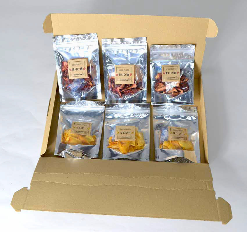 自然な味わい 国産 ドライフルーツ イチゴ ・ マンゴー 各3袋 セット ピヨにゃんファーム
