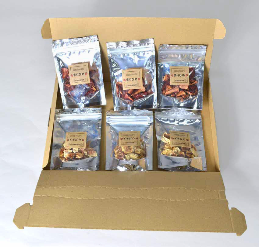 自然な味わい 国産 ドライフルーツ イチゴ ・ イチジク 各3袋 セット ピヨにゃんファーム