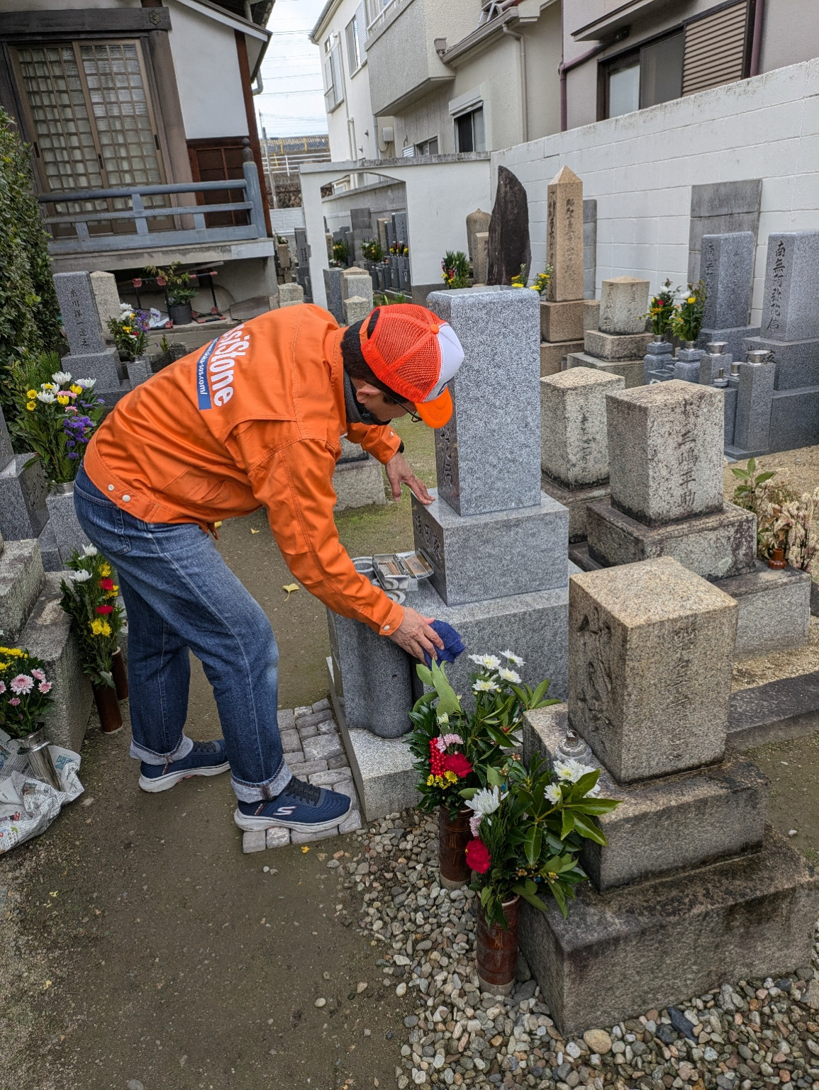 ［和歌山市内のお墓限定］お墓参り代行 ［お墓掃除 お墓参り 掃除 点検］※寄付のお申込み前に、必ずご連絡ください※