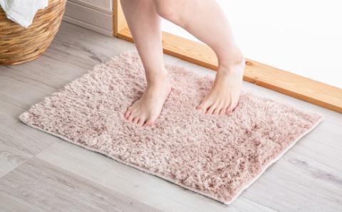 【ふるさと納税限定】ふわふわコスモトロン吸水速乾バスマット２０mm２色セット　縦４５cmX横６０cm