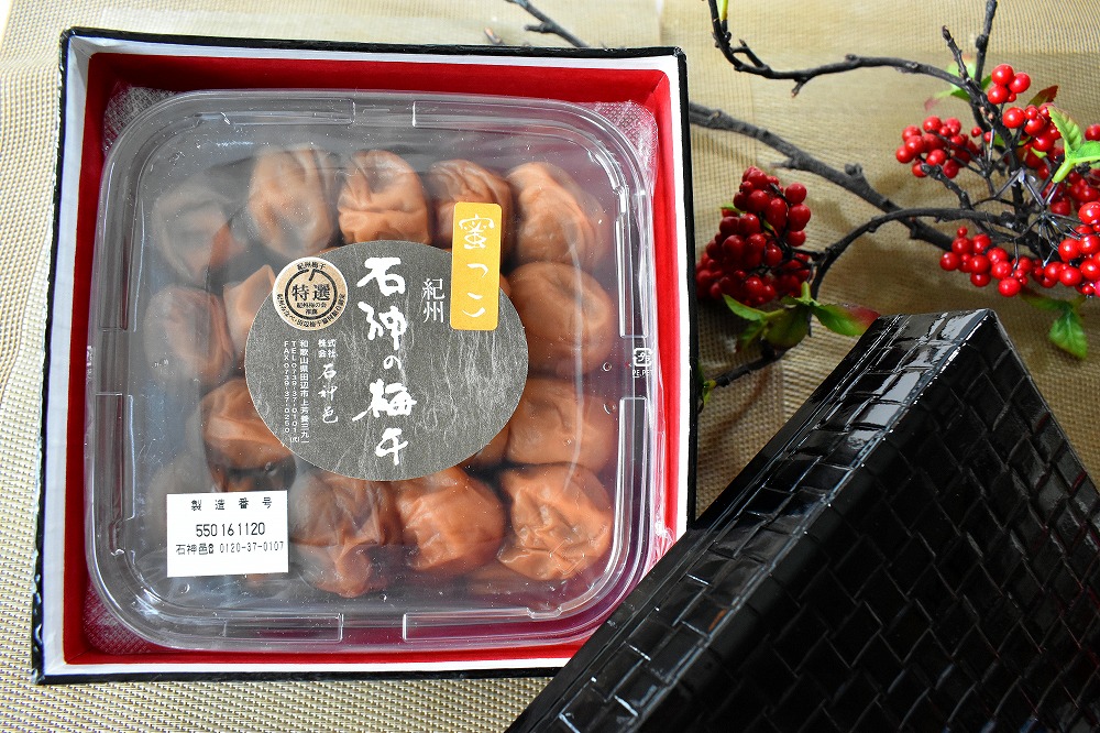 高級南高梅はちみつ梅800g入 紀州塗箱 網代模様仕上 【SW86】