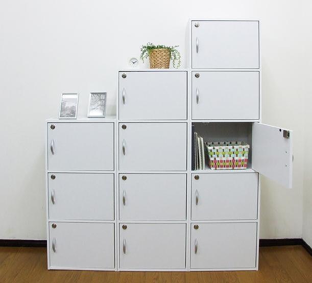 【ホワイト】鍵付き4段ボックスR　