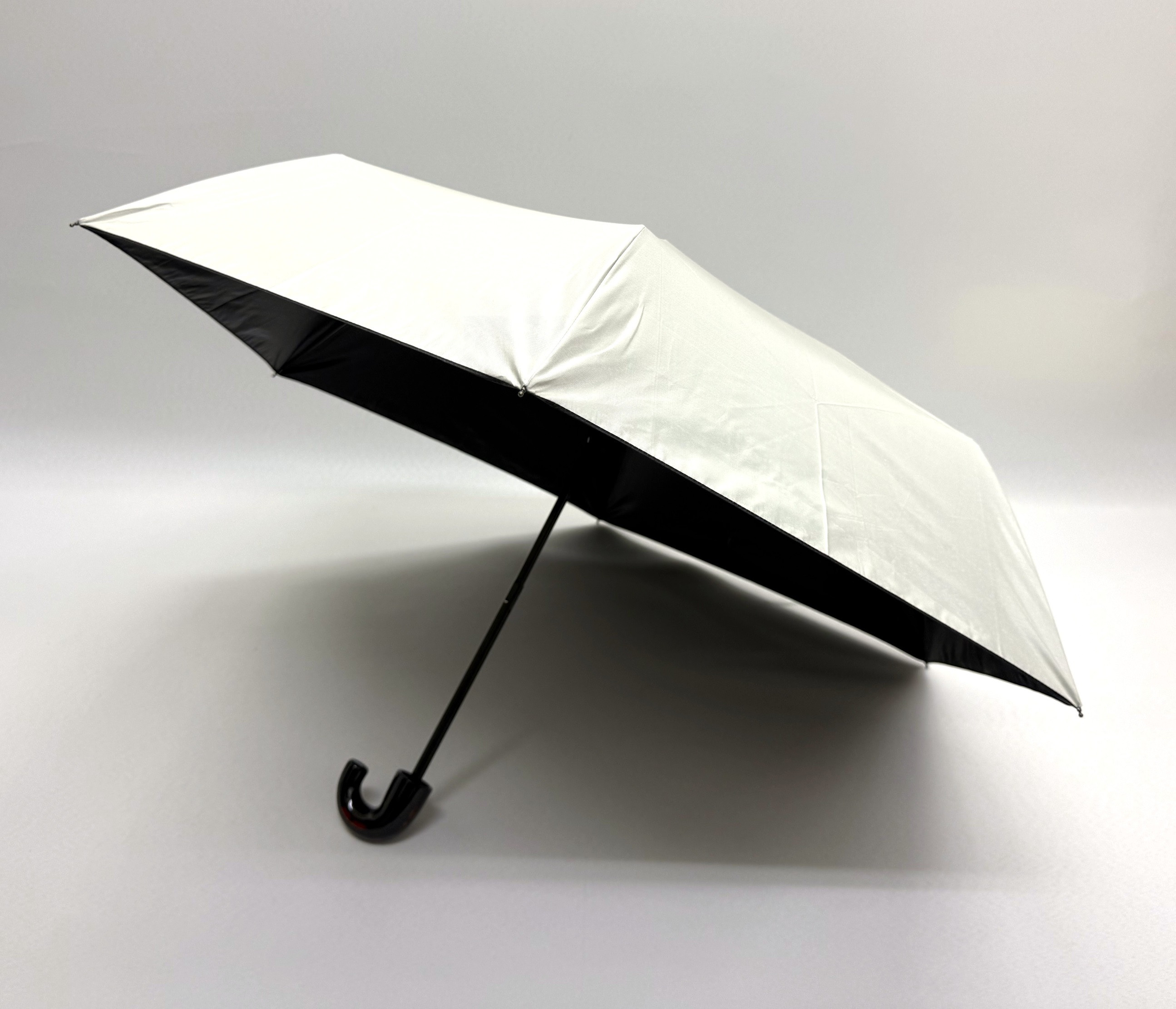 ［ふるさと納税］anon 日傘 曙塗り ライトグレー 紀州漆器アンブレラ 晴雨兼用傘 UVカット率100％ 紀州漆器アンブレラ 折りたたみ傘 男女兼用デザイン