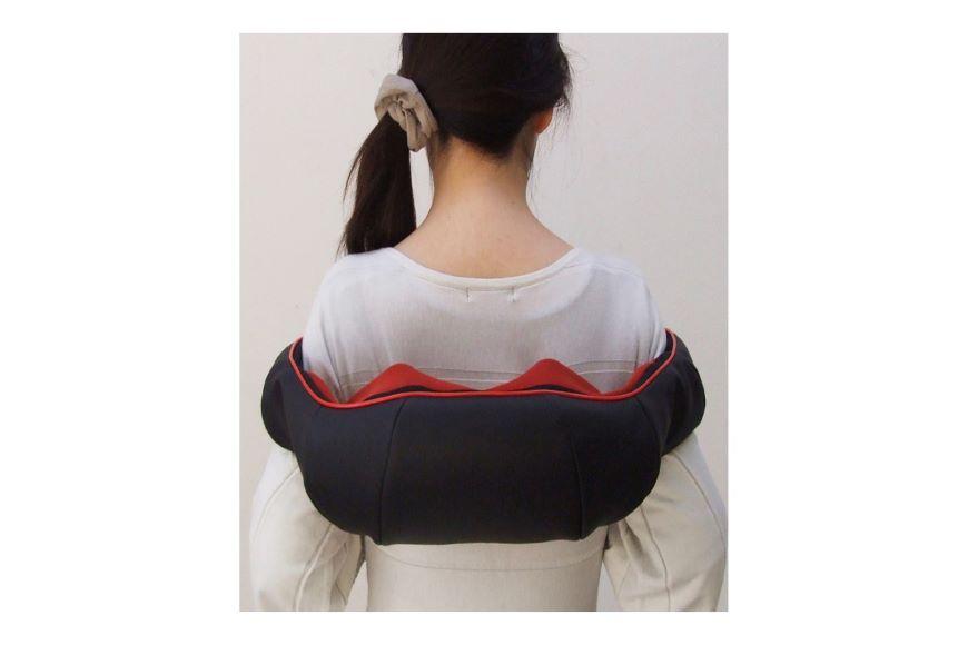 ネックマッサー　も～む