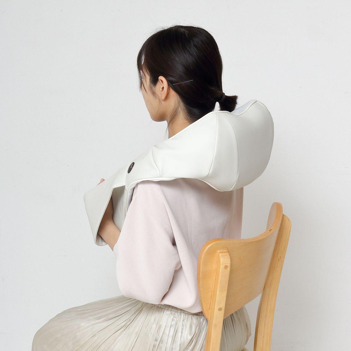 ネックマッサー も～む ホワイト