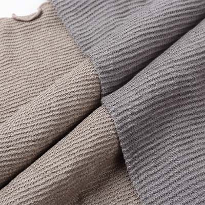 和歌山県産シルク腹巻き2枚セット　シルバー・サンドベージュ