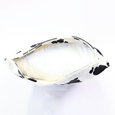 OKADA TEXTILE ホルスタイン柄エコファークッション(ホワイト×ブラック)