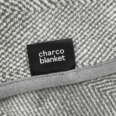 まるでヒーターのように暖かいブランケット「charco blanket(チャコブランケット)」