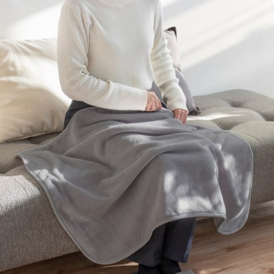 バスマットの糸で作った膝掛けブランケット　グレー