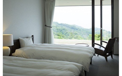 315 みかん海道の山上の天空レストラン「TestiMone」でディナー＆ステイ（２名様）(A315-2)