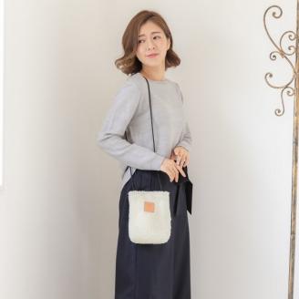 【0763-1】南フランスの大自然が育てた！メリノウールボアサコッシュ