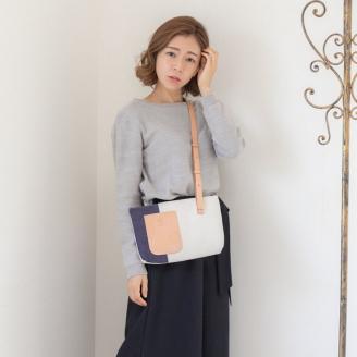 【0887-1】斬新なバイカラーが新鮮！　帆布ショルダーバッグ　ブルー