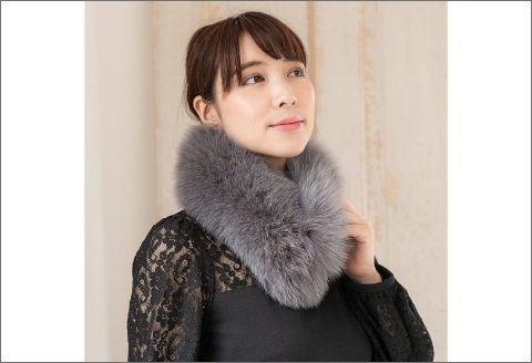 【0409-2】フィンランド産SAGAフォックスチョーカー ライトグレー