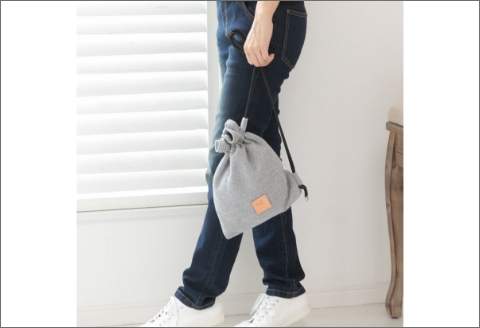 【0734-1】感動を生む吊り編みの技！天竺ニット巾着ショルダーバッグ