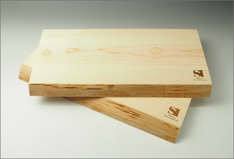 【0871-2】環境と心に優しい！紀州ひのき 手作りまな板　中サイズ