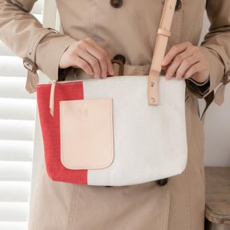 【0873-1】斬新なバイカラーが新鮮！　帆布ショルダーバッグ　レッド