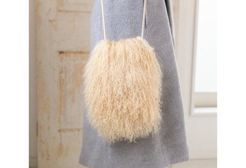 【0408-2】くるくる可愛い チベットラム毛皮ポシェット ベージュ