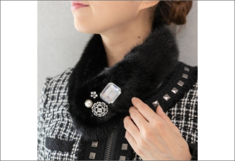 【0444】毛皮の宝石　高級ミンク ビジューパーツ装飾チョーカー　ブラック