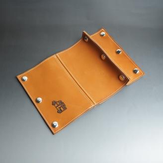 【0967-1】心躍るリアルレザーの質感！　牛革CB缶カバー BROWN（野口オートキャンプ場）