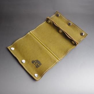 【0968-1】心躍るリアルレザーの質感！　牛革CB缶カバー OLIVE（野口オートキャンプ場）