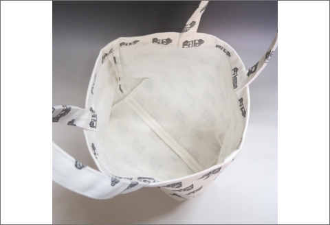 【1037-2】キャンピングカープリントがお洒落！　帆布トートバッグ　生成 ( 野口オートキャンプ場 )