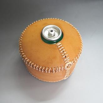 【1076-1】心躍るビンテージレザーの質感！牛革OD缶カバー BEIGE　( 野口オートキャンプ場 協力)