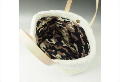 【0764】南フランスの大自然が育てた！メリノウールボアトートバッグ