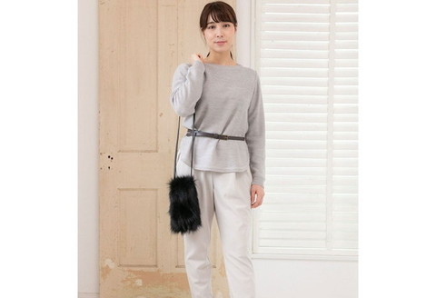 【0420-2】ちょっとした贅沢!フォックス毛皮ポシェット ブラック