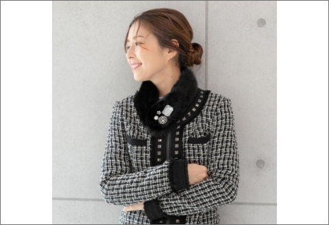 【0444】毛皮の宝石　高級ミンク ビジューパーツ装飾チョーカー　ブラック