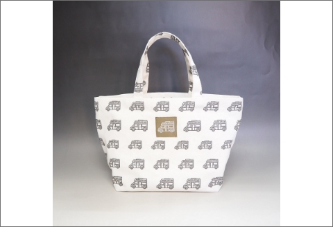 【1037-2】キャンピングカープリントがお洒落！　帆布トートバッグ　生成 ( 野口オートキャンプ場 )