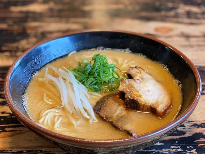 【1251】豚骨味噌ら～めん（２食入り）・ピリ辛高菜セット