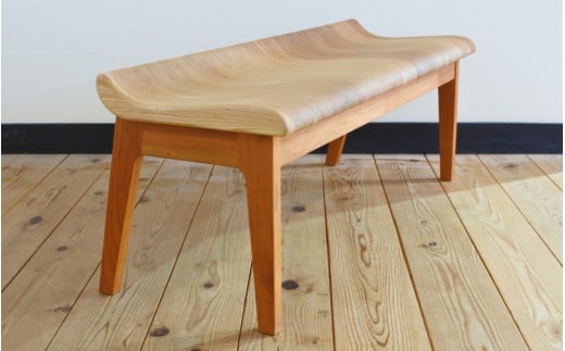 紀州スギのいすベンチ / 和歌山 田辺市 龍神村 紀州杉 紀州スギ 杉の木 杉 スギ 桜 サクラ 木のベンチ 木の椅子 椅子 ベンチ 家具【gwo018-1】